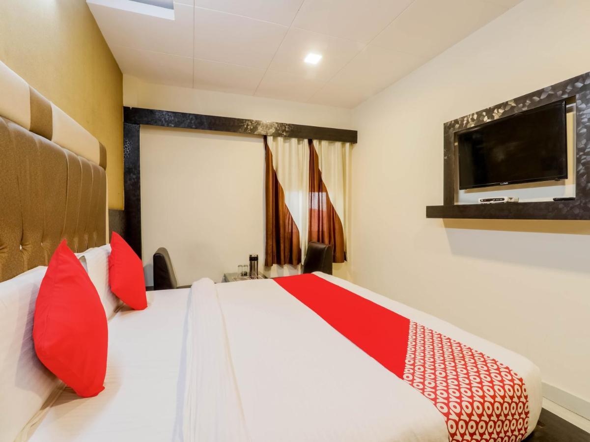Oyo 79765 Hotel Samrat Lucknow Ngoại thất bức ảnh