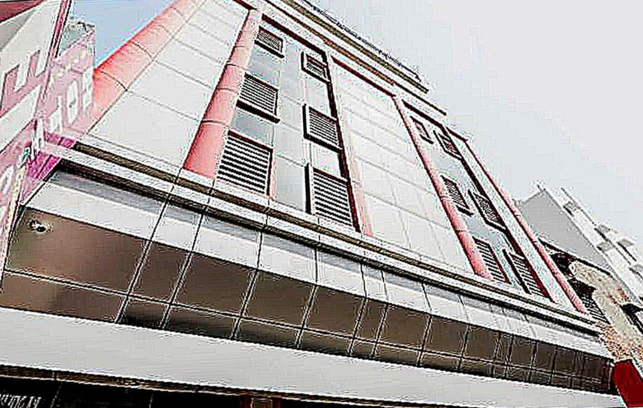 Oyo 79765 Hotel Samrat Lucknow Ngoại thất bức ảnh