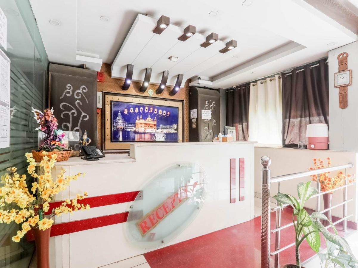 Oyo 79765 Hotel Samrat Lucknow Ngoại thất bức ảnh